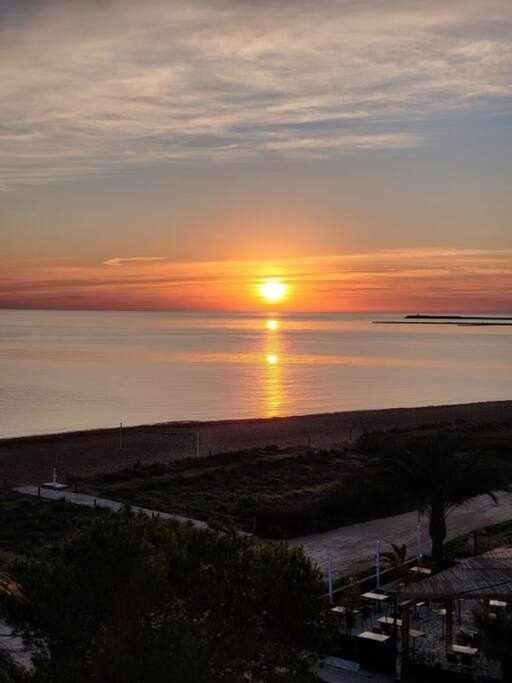 Atardecer Unico En La Playa Apartment เดเนีย ภายนอก รูปภาพ